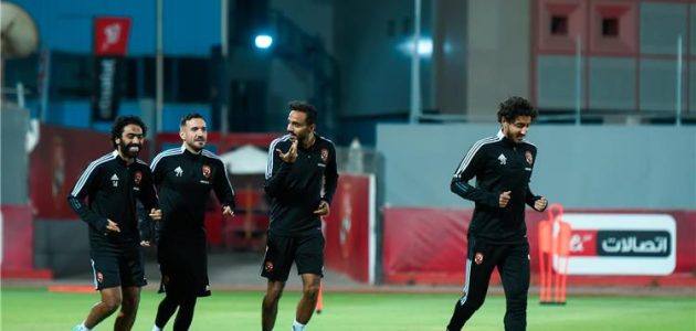 الأهلي-يختتم-استعداداته-لمباراة-فاركو-في-الدوري.-وتأكيد-غياب-ثنائي-الفريق - كورة 365 - kooora365 - kora 365 - كوره 365 بث مباشر مباريات اليوم الأهلي-يختتم-استعداداته-لمباراة-فاركو-في-الدوري.-وتأكيد-غياب-ثنائي-الفريق