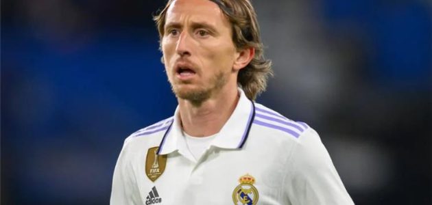 آس: مودريتش يوافق على تمديد عقده مع ريال مدريد