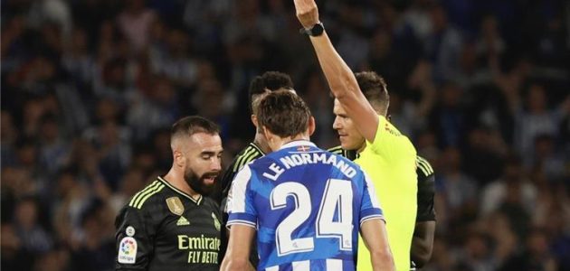 كارفاخال يسخر من طرده خلال مباراة ريال مدريد وريال سوسيداد