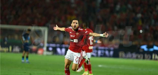 فيديو | علي معلول يسجل هدف الأهلي الثالث أمام الزمالك