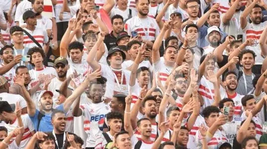 “رحلتنا عنوانها الإصرار.. عائلة لا تعرف إلا الانتصار”.. جماهير الزمالك قبل انطلاق مباراة بيراميدز في السوبر المصري