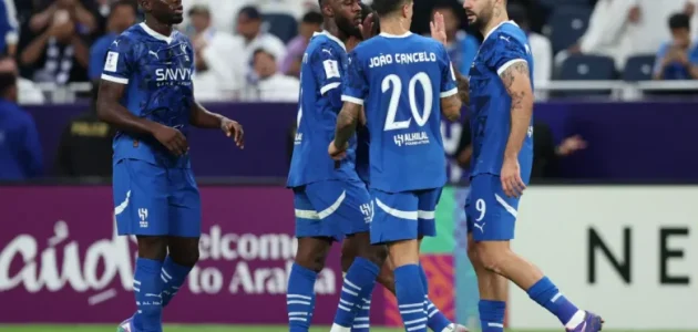 القنوات الناقلة مباراة الشباب ضد الهلال في الدوري السعودي